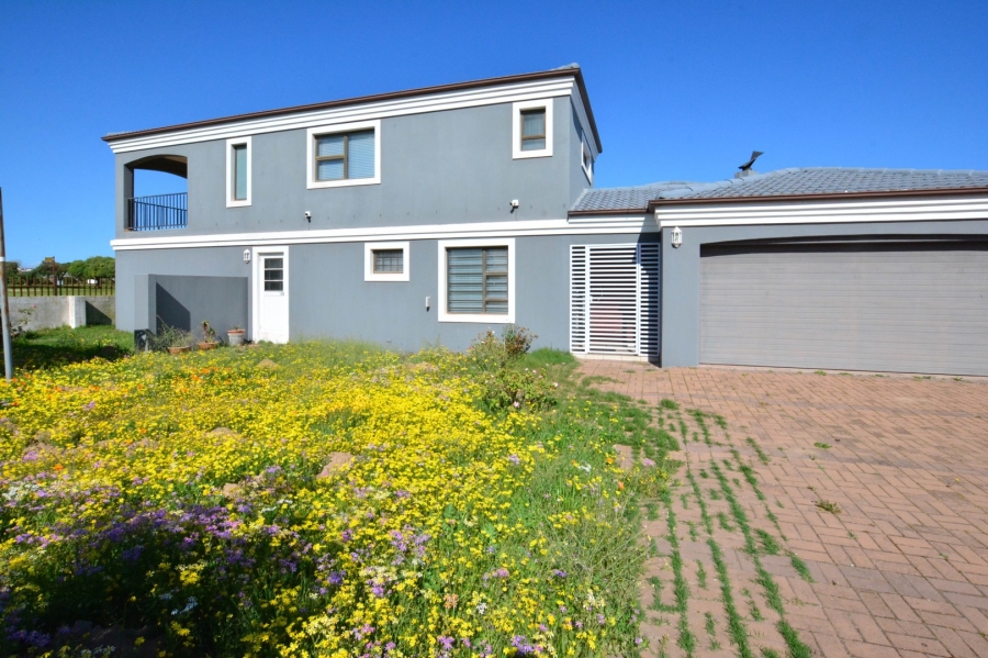 4 Bedroom Property for Sale in Country Club Western Cape